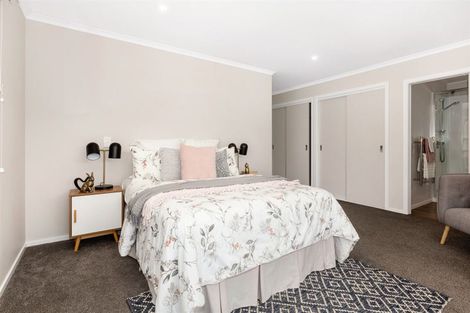 Photo of property in 49a Banks Boulevard, Whitby, Porirua, 5024