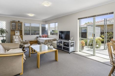 Photo of property in 8c Twelfth Avenue, Tauranga South, Tauranga, 3112