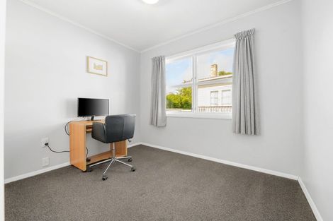 Photo of property in 4a Gibson Road, Dinsdale, Hamilton, 3204