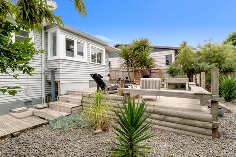 Photo of property in 17 Argyle Avenue, Levin, 5510