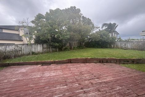 Photo of property in 22 Te Hoe Grove, Pinehill, Auckland, 0632