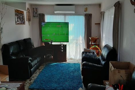 Photo of property in 42 Alabaster Drive, Papatoetoe, Auckland, 2025