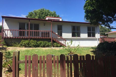 Photo of property in 7 Aden Place, Clendon Park, Auckland, 2103