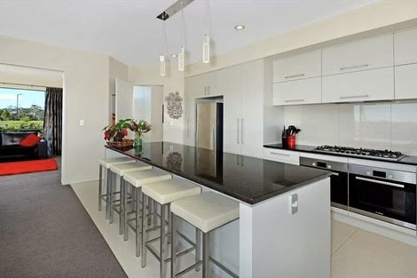 Photo of property in 2 Vivian Road, Silverdale, 0932