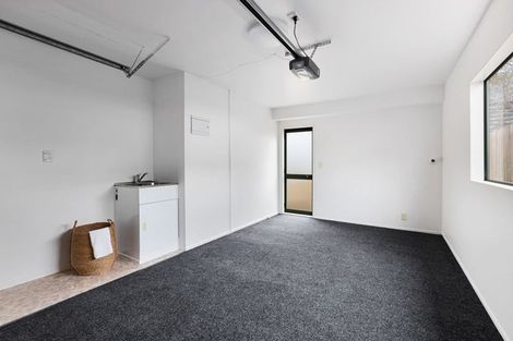 Photo of property in 1/12 Sunnyfield Crescent, Glenfield, Auckland, 0629