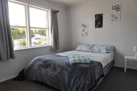 Photo of property in 114 Pacific Parade, Army Bay, Whangaparaoa, 0930
