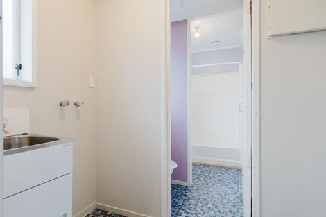 Photo of property in 35 Totara Road, Awapuni, Palmerston North, 4412