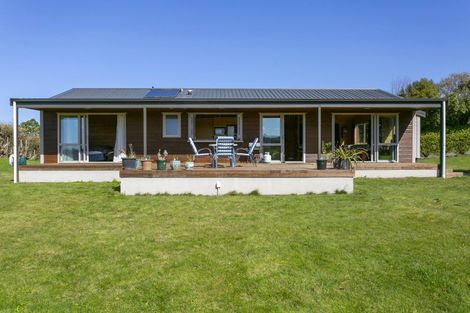 Photo of property in 18 Glen Mohr, Acacia Bay, Taupo, 3385