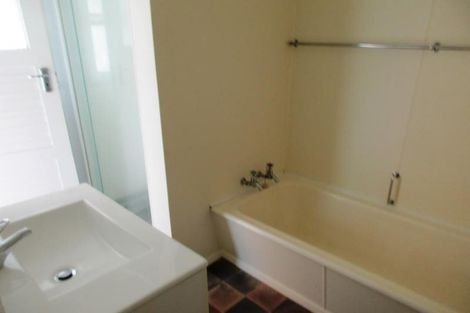 Photo of property in 220 Matai Road, Raumati Beach, Paraparaumu, 5032