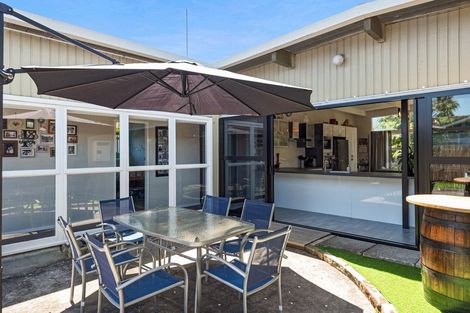 Photo of property in 11 Hillary Street, Chedworth, Hamilton, 3210