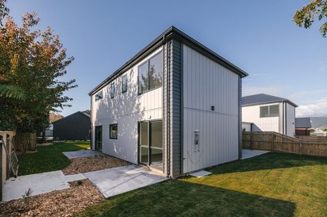 Photo of property in 5 Cypress Way, Levin, 5510