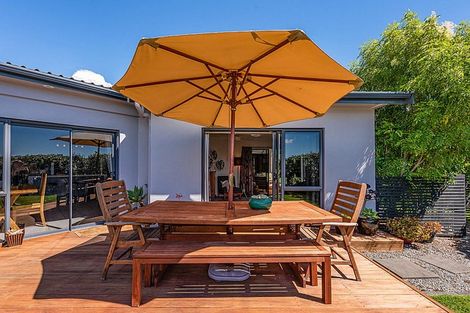 Photo of property in 11 Port Lane, Whitby, Porirua, 5024