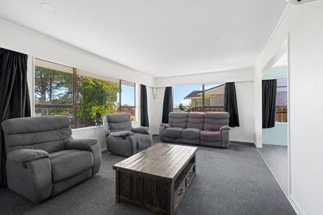 Photo of property in 33 Solway Street, Levin, 5510
