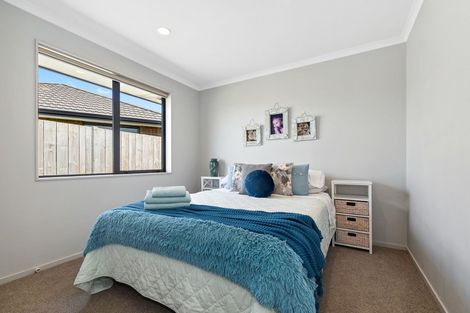 Photo of property in 8 Beckham Close, Grandview Heights, Hamilton, 3200