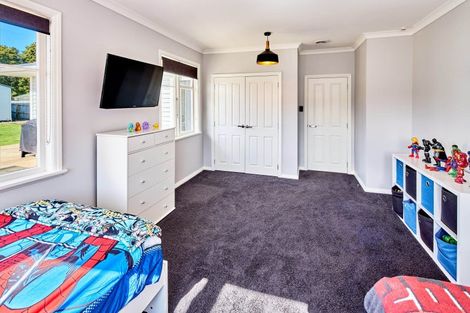 Photo of property in 3 Montgomery Crescent, Clouston Park, Upper Hutt, 5018