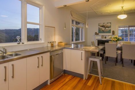 Photo of property in 134 Kelburn Parade, Kelburn, Wellington, 6012