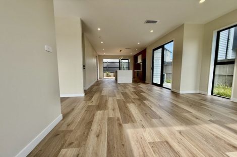 Photo of property in 140 Vintry Drive, Kumeu, 0810