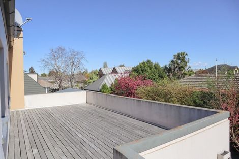 Photo of property in 67 Memorial Avenue, Ilam, Christchurch, 8053
