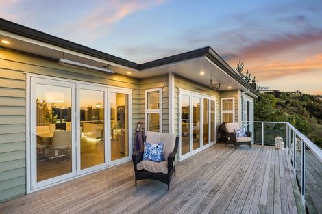 Photo of property in 145 Endeavour Drive, Whitby, Porirua, 5024