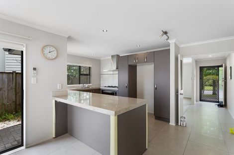 Photo of property in 28 Riviera Drive, Flat Bush, Auckland, 2019