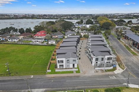 Photo of property in 6 Dunkirk Road, Panmure, Auckland, 1072