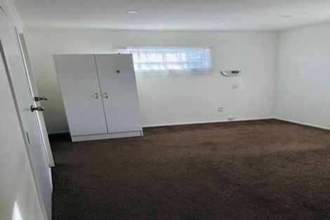 Photo of property in 452a West Coast Road, Glen Eden, Auckland, 0602