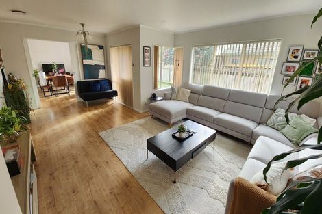 Photo of property in 42 Sheriff Place, Randwick Park, Auckland, 2105