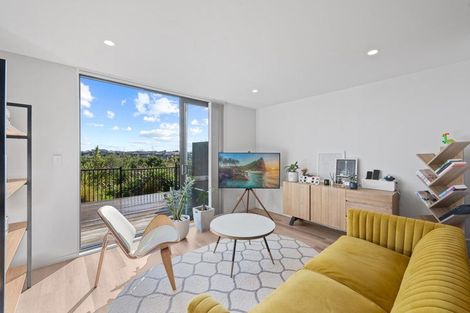 Photo of property in 27 Tuuhura Road, Pukekohe, 2120