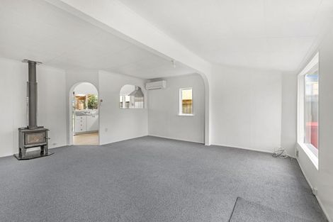 Photo of property in 5 Seafront Road, Castlecliff, Whanganui, 4501