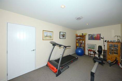 Photo of property in 28 Cridland Place, Halswell, Christchurch, 8025