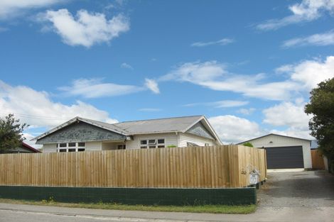 Photo of property in 22 Marcroft Street, Woolston, Christchurch, 8062