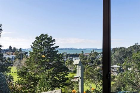 Photo of property in 2/178 Stapleford Crescent, Browns Bay, Auckland, 0630