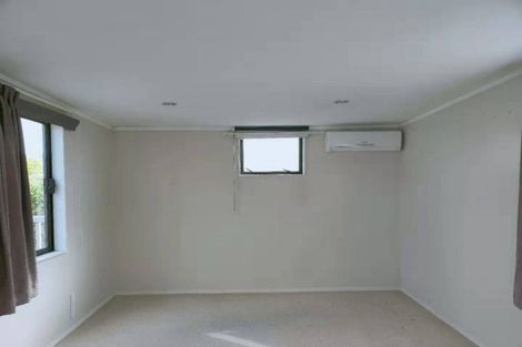 Photo of property in 7 Kaweka Street, New Lynn, Auckland, 0600