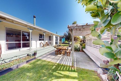 Photo of property in 43 Kahukura Avenue, Waitarere Beach, Levin, 5510