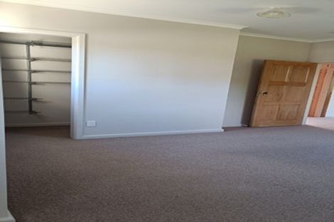 Photo of property in 25 Roberts Street, Epuni, Lower Hutt, 5011
