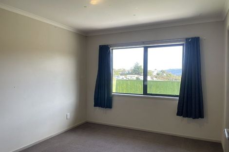 Photo of property in 78 Sunstone Crescent, Timberlea, Upper Hutt, 5018