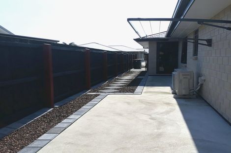 Photo of property in 14 Modello Lane, Waiuku, 2123