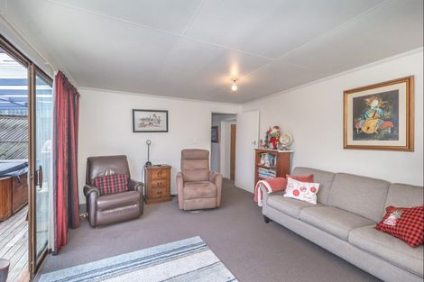 Photo of property in 13 Koputara Road, Himatangi Beach, Foxton, 4891