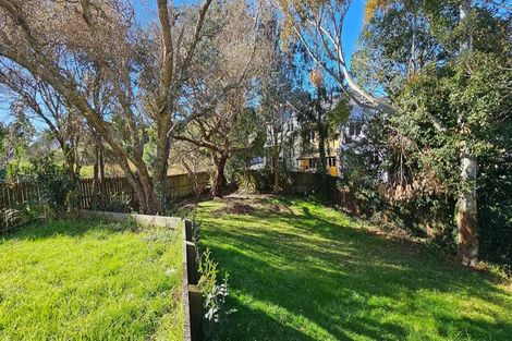 Photo of property in 30 Miriam Corban Heights, Henderson, Auckland, 0612