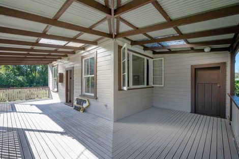 Photo of property in 27 Tongaporutu Road, Ohura, 3926