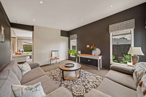 Photo of property in 9 Crown Close, Prebbleton, 7604