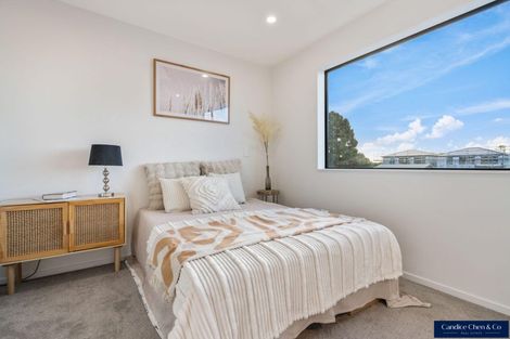 Photo of property in 4/16 Binsted Road, New Lynn, Auckland, 0600