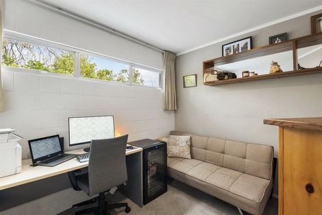 Photo of property in 23 Gordon Avenue, Forrest Hill, Auckland, 0620