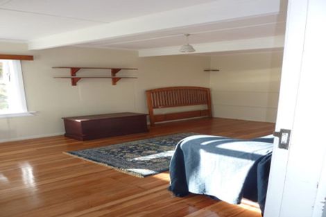 Photo of property in 74 Mitchell Street, Brooklyn, Wellington, 6021