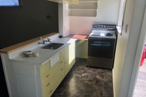 Photo of property in 80 Shakespeare Road, Bluff Hill, Napier, 4110