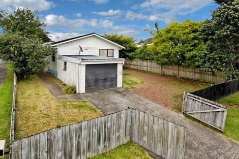 Photo of property in 11 Armada Drive, Ranui, Auckland, 0612