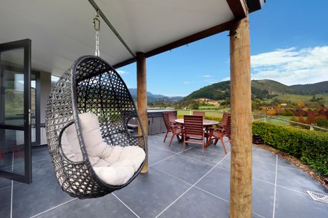 Photo of property in 32 Hollyman Road, Hira, Nelson, 7071