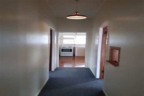 Photo of property in 67 View Road, Henderson, Auckland, 0612