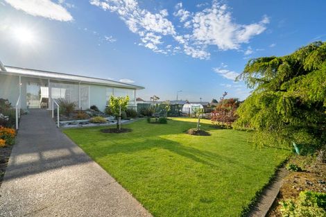 Photo of property in 2 Highfield Terrace, Newfield, Invercargill, 9812