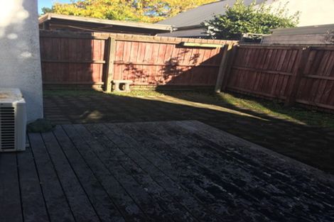 Photo of property in 4/13 Brockworth Place, Riccarton, Christchurch, 8011